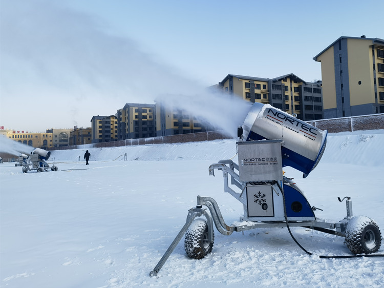 诺泰克造雪机_滑雪场造雪机_造雪机厂家
